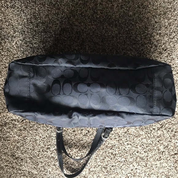 Coach Tote Black - Picture 3 of 4